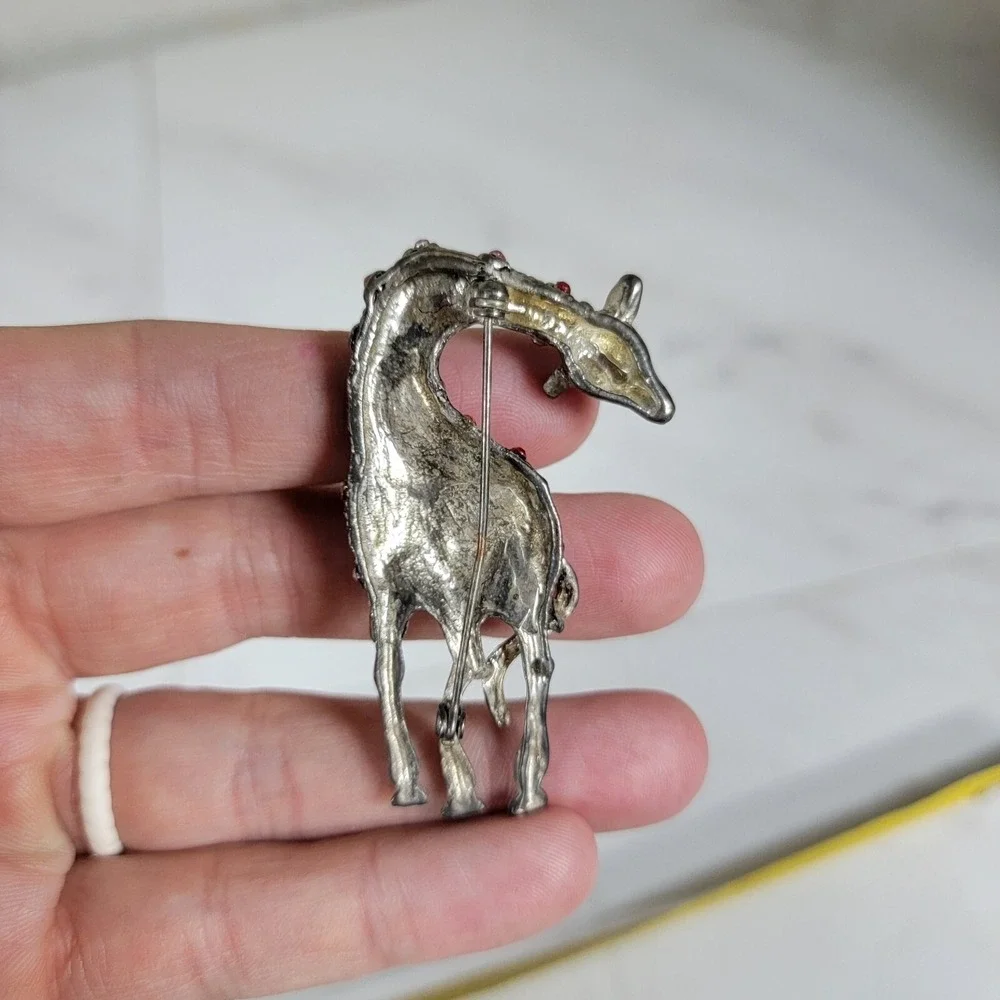Vintage Giraffe Brooch Pin Figural Silver-Tone Stretch Twist 3D Red Enamel Spots